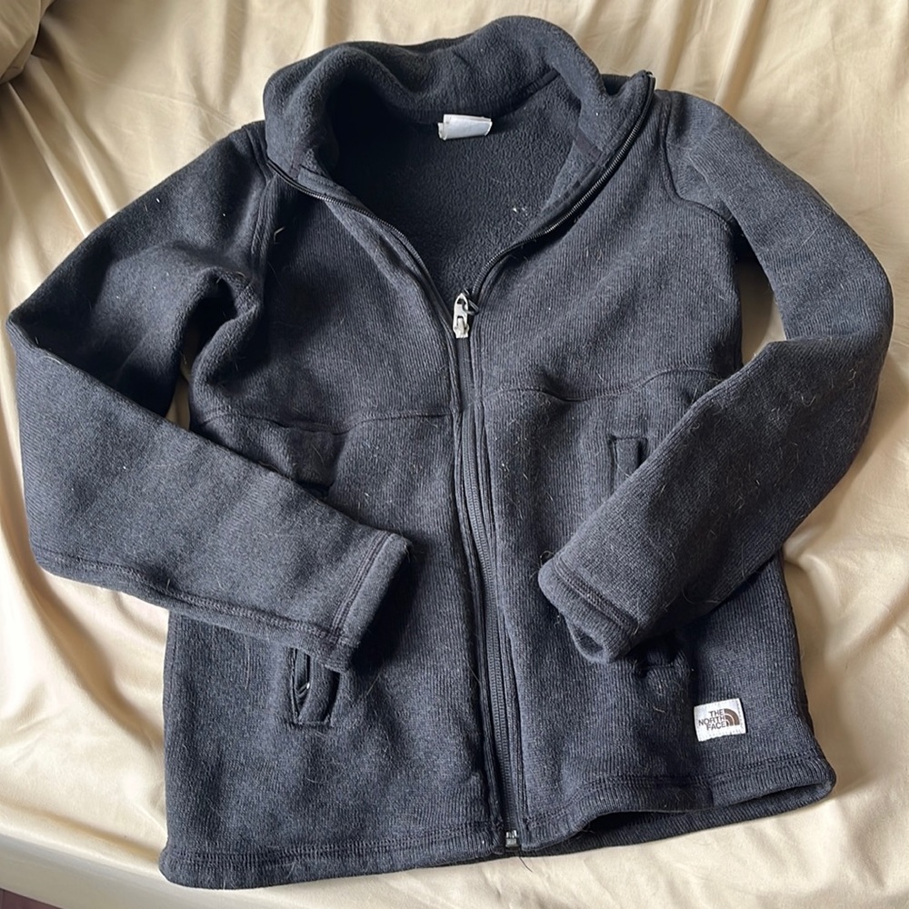Women’s black north face fleece zip up jacket